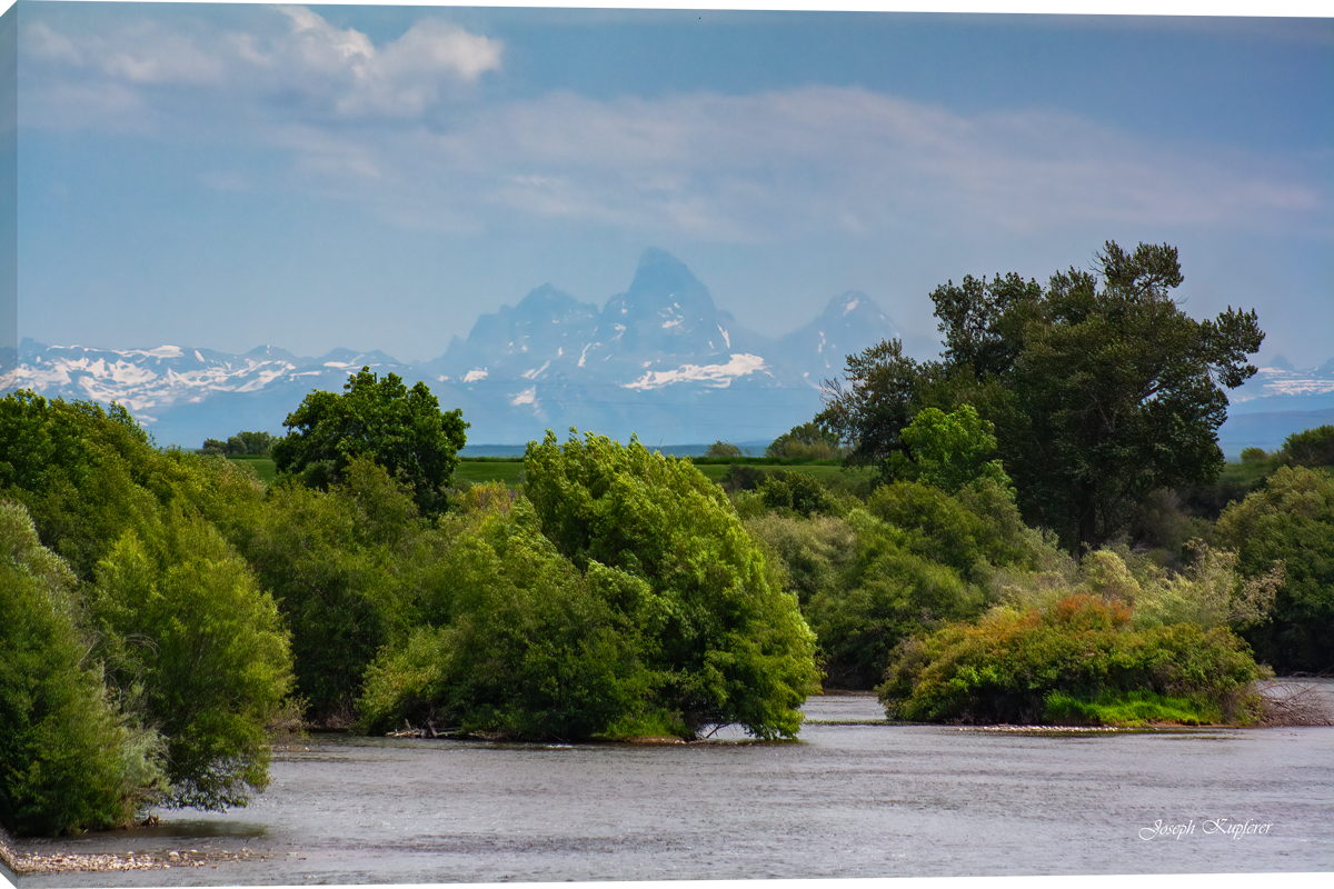 Leading to the Tetons
